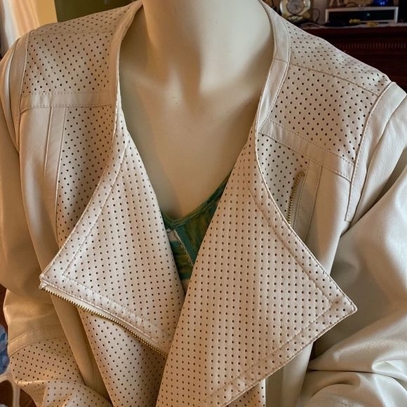 💞JENNIFER LOPEZ💞faux leather jacket - Picture 4 of 16